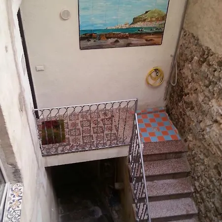 Holiday home Casa Adriana In Via Spinuzza *
